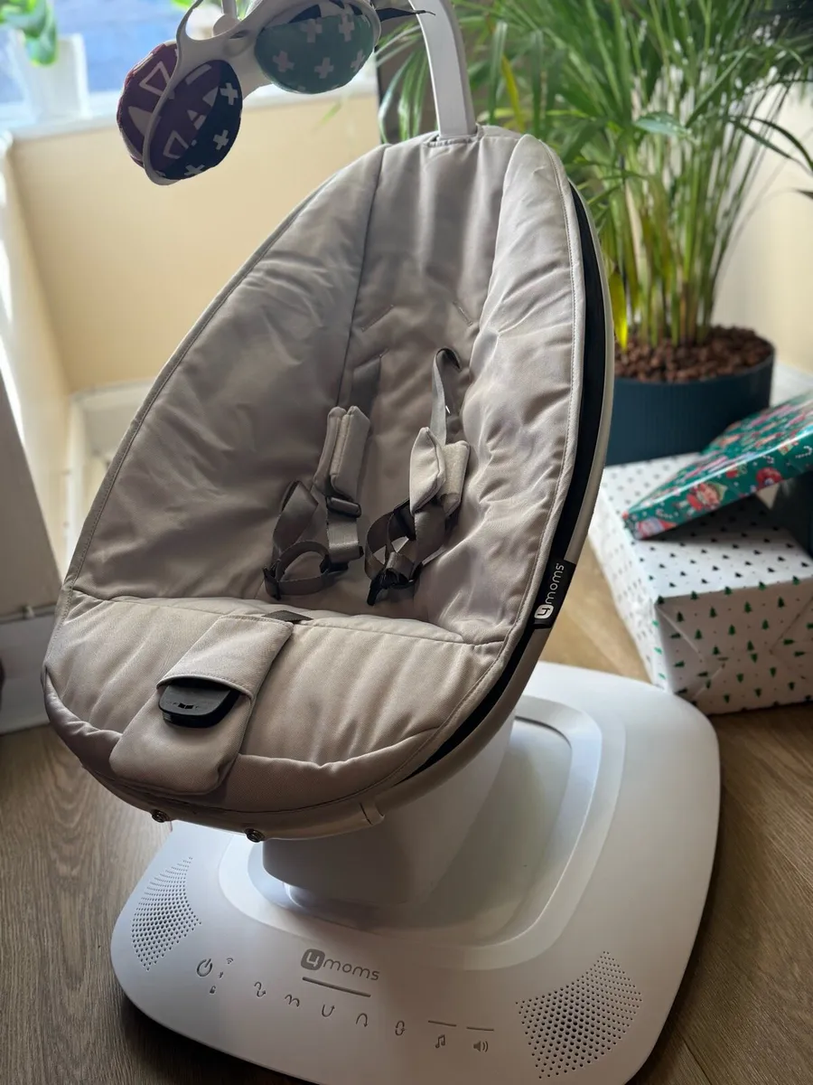 Swing baby chair - Image 1