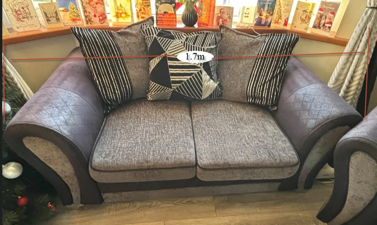 High Quality DFS  3 piece suite with Pouch - Image 2