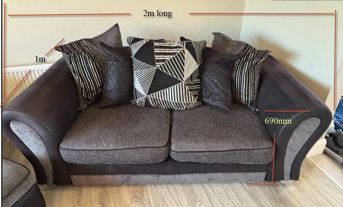 High Quality DFS  3 piece suite with Pouch - Image 4