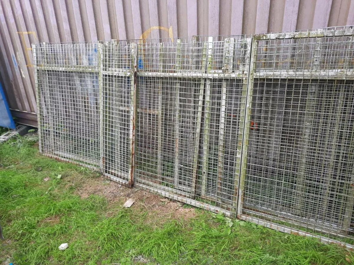 Dog run  15 by 11 - Image 1