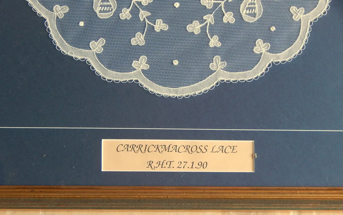 Large Framed Pieces of Vintage Carrickmacross Lace - Image 4