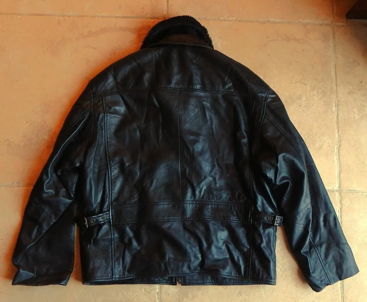 Gents Black Leather Jacket, Detachable Wool Collar - Image 3