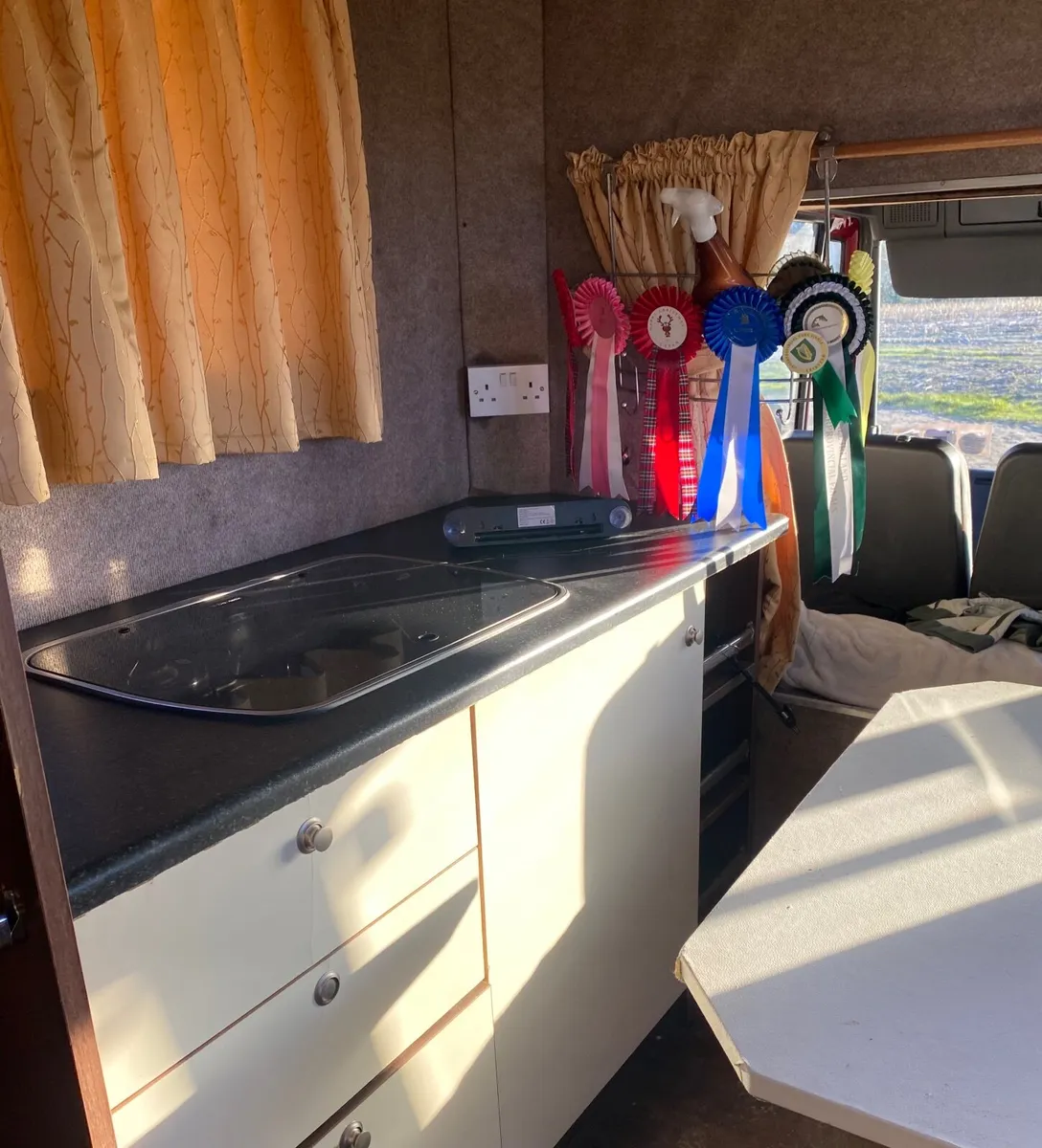 7.5 tonne horse lorry - Image 3