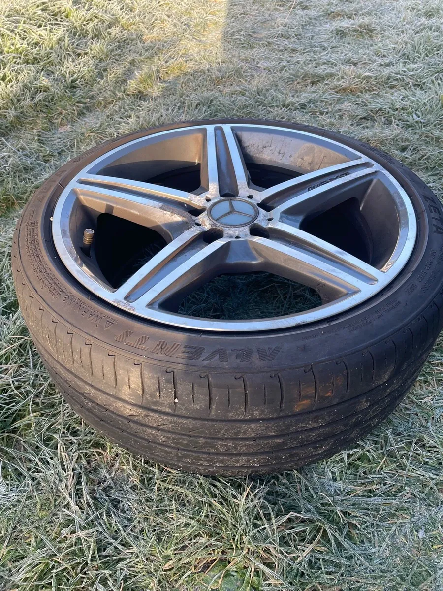 Wheels complete with tyres - Image 1