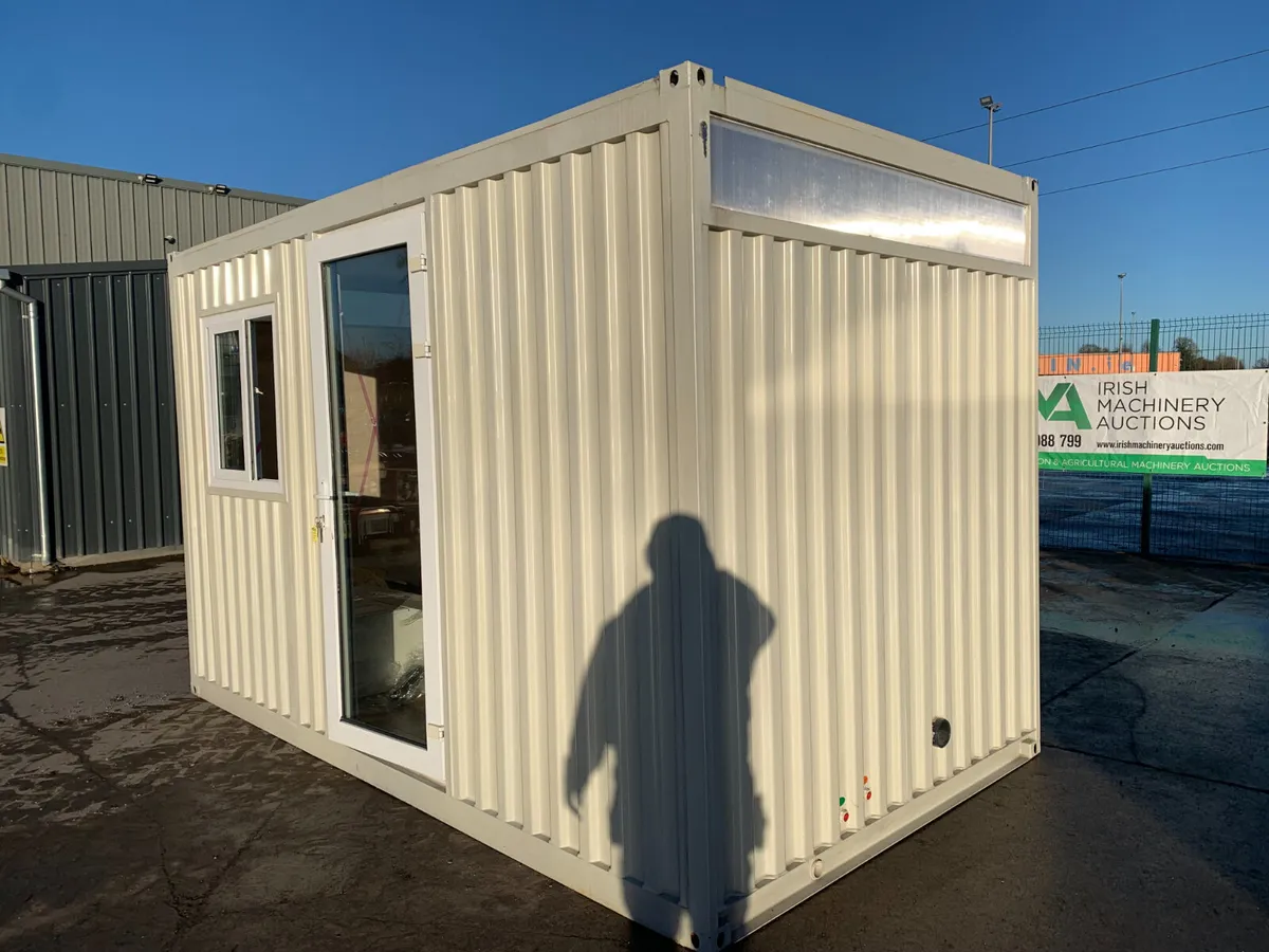 UNRESERVED 13 X 7 PORTABLE OFFICE UNIT FOR AUCTION - Image 2