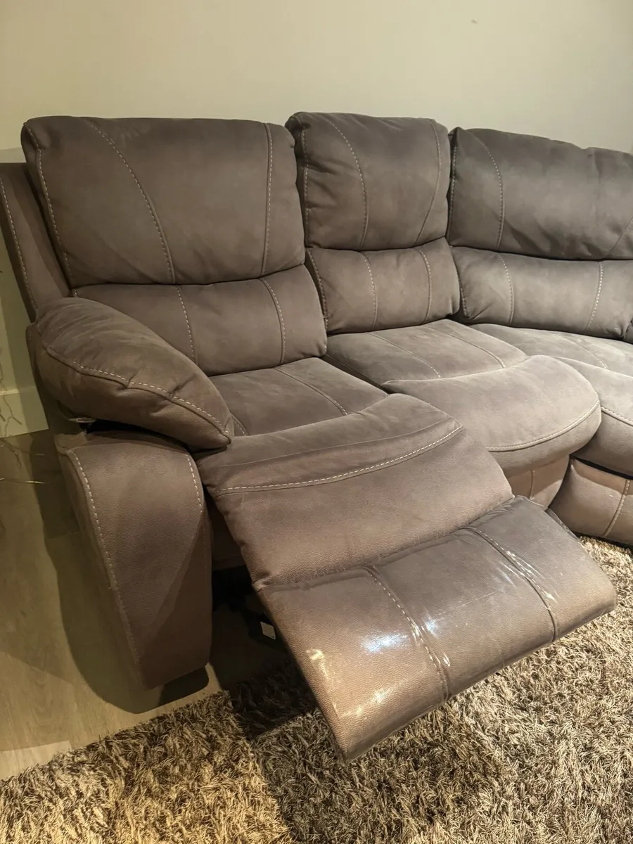 Ez Living recliner corner sofa - Image 3