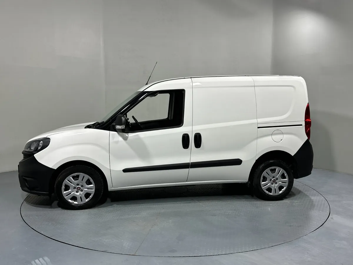 Fiat Doblo Cargo 1.6 Diesel 231 - Image 4