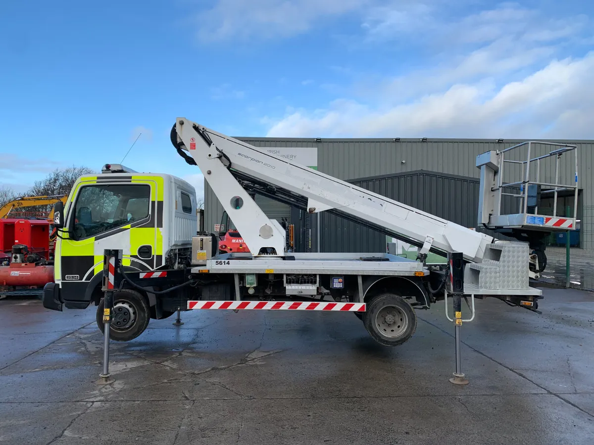 UNRESERVED 2017 NISSAN CABSTAR NT400 CHERRY PICKER - Image 2