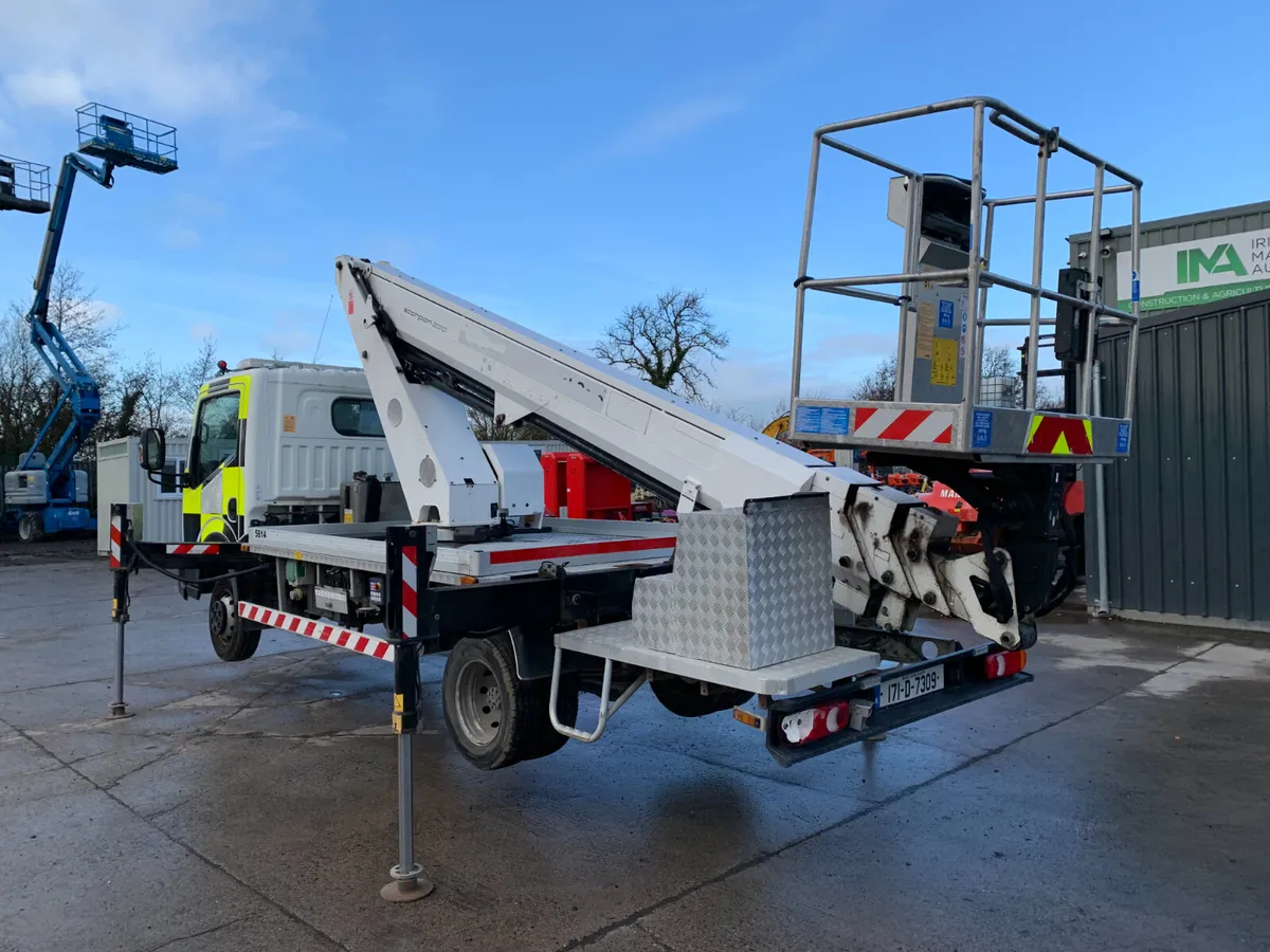 UNRESERVED 2017 NISSAN CABSTAR NT400 CHERRY PICKER - Image 3