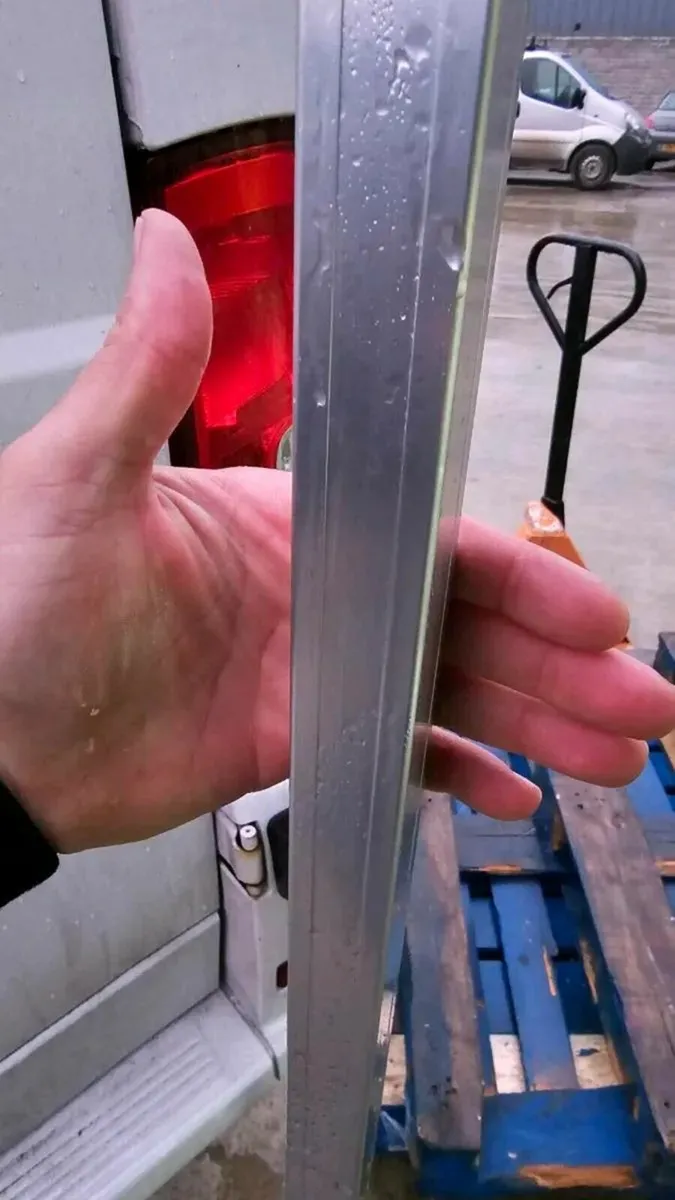 3x3m Blue Pop-Up Gazebo with 3mm Aluminum Frame - Image 1