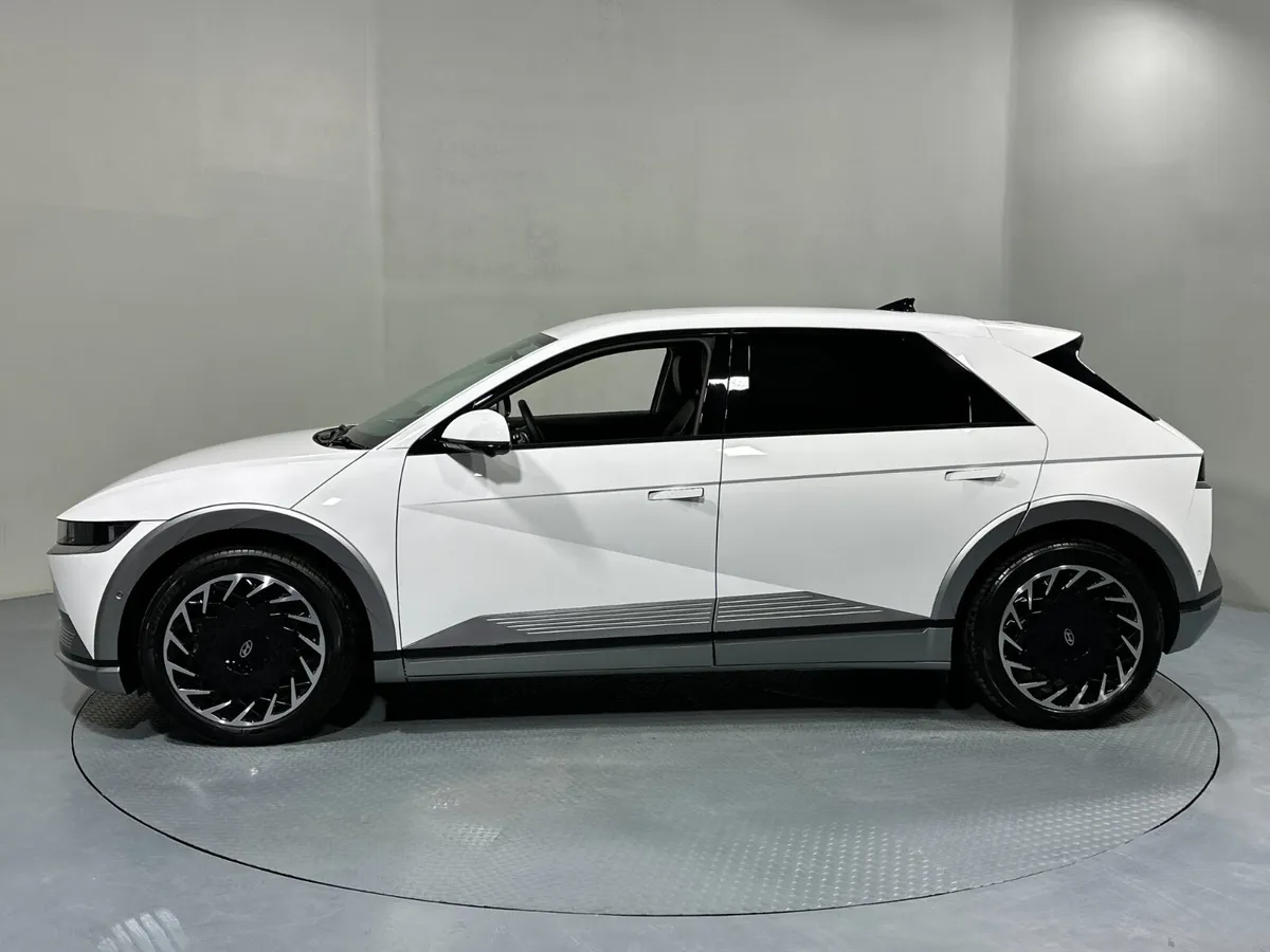 Hyundai Ioniq 5 Vision 510 Km's Range 77KWH 241 - Image 4