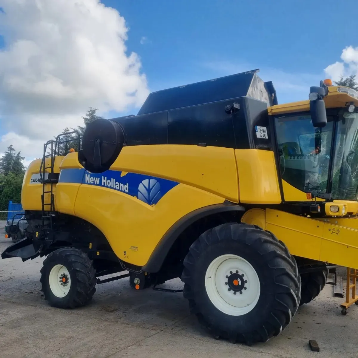 NEW HOLLAND CX8040 - Image 1