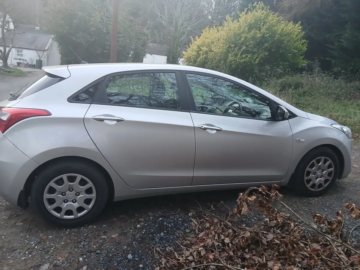 Hyundai i30 2014 - Image 2