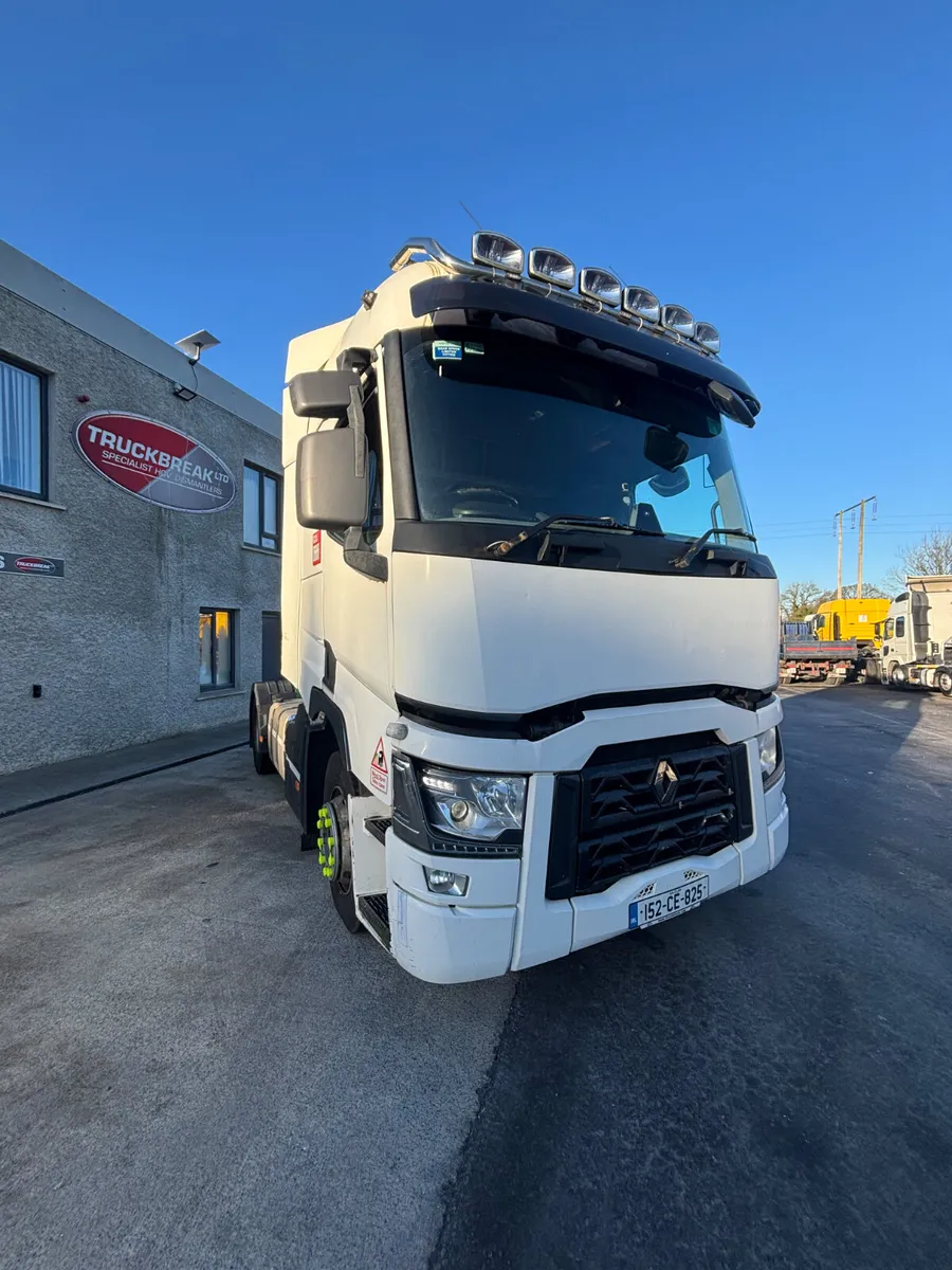 2015 Renault T - Image 1