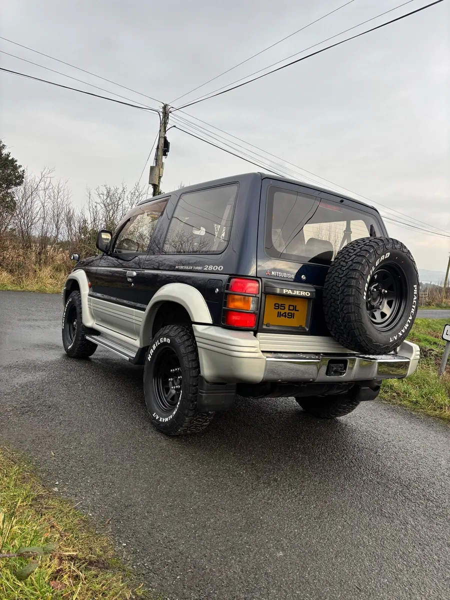 Mitsubishi Pajero 2.8TD manual only 130km - Image 3