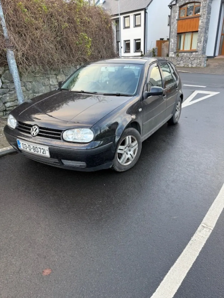 Volkswagen Golf 2003 - Image 1