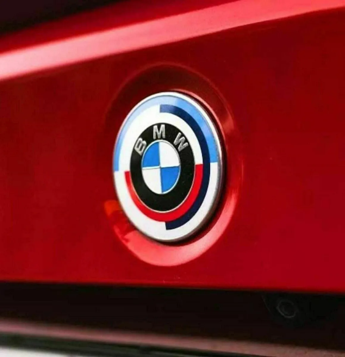 BMW Bonnet + Boot badge (50th) FREE POST - Image 4