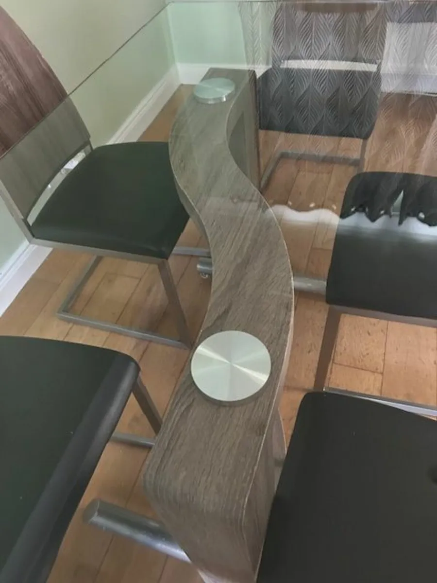 Dining Room Table and Chairs - Image 2