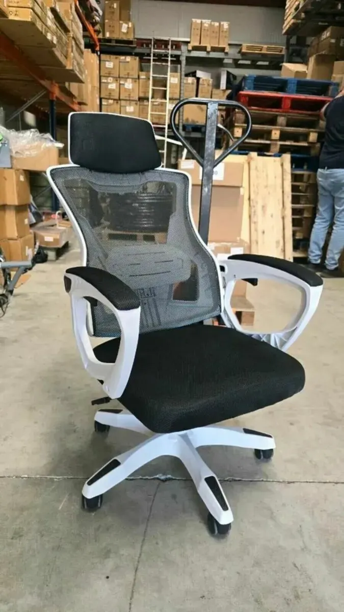 Office Chair ergonomic design brand new - Image 3