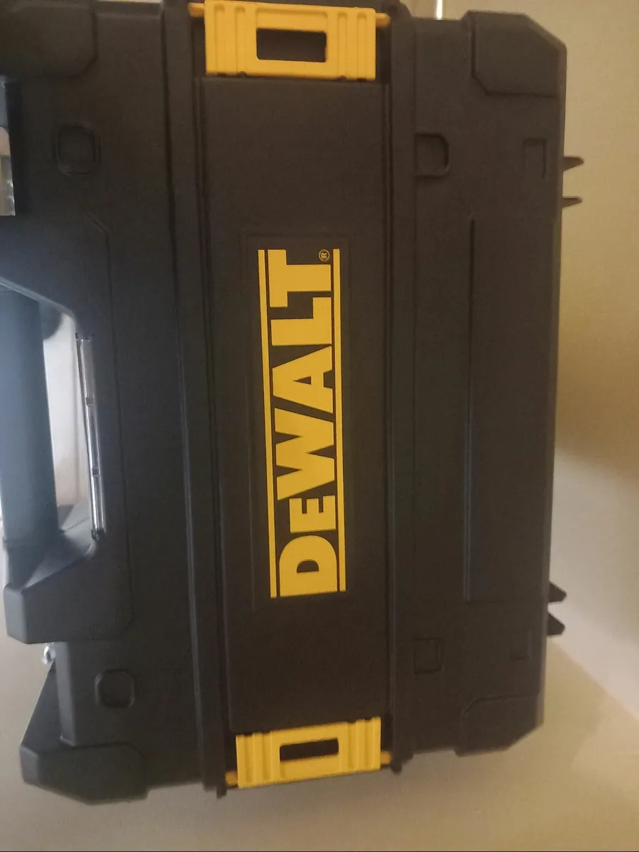 Dewalt 12V battery green laser - Image 3