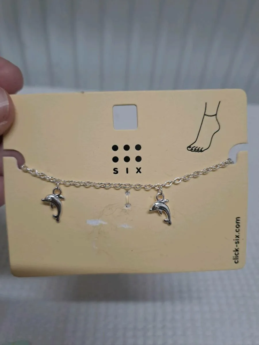Silver dolphin anklet - Image 1