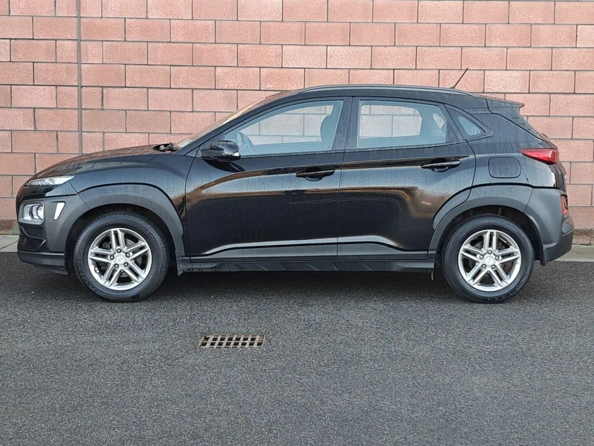 Hyundai KONA Comfort 1 litre turbo petrol 120 Bhp - Image 3