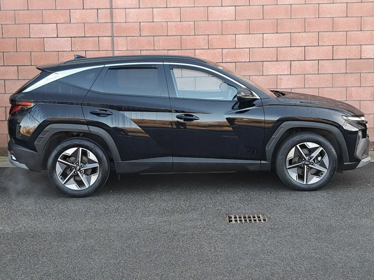 Hyundai Tucson Executive 1.6 Diesel. - Image 4