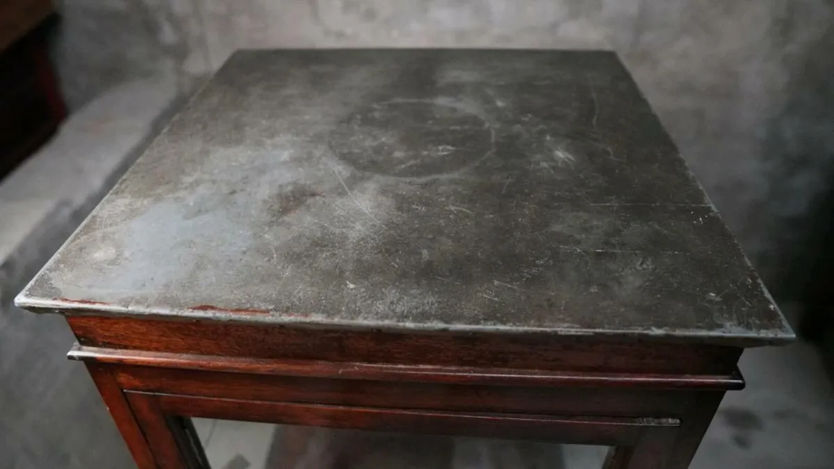 Antique Victorian shop display Case apothecary - Image 3