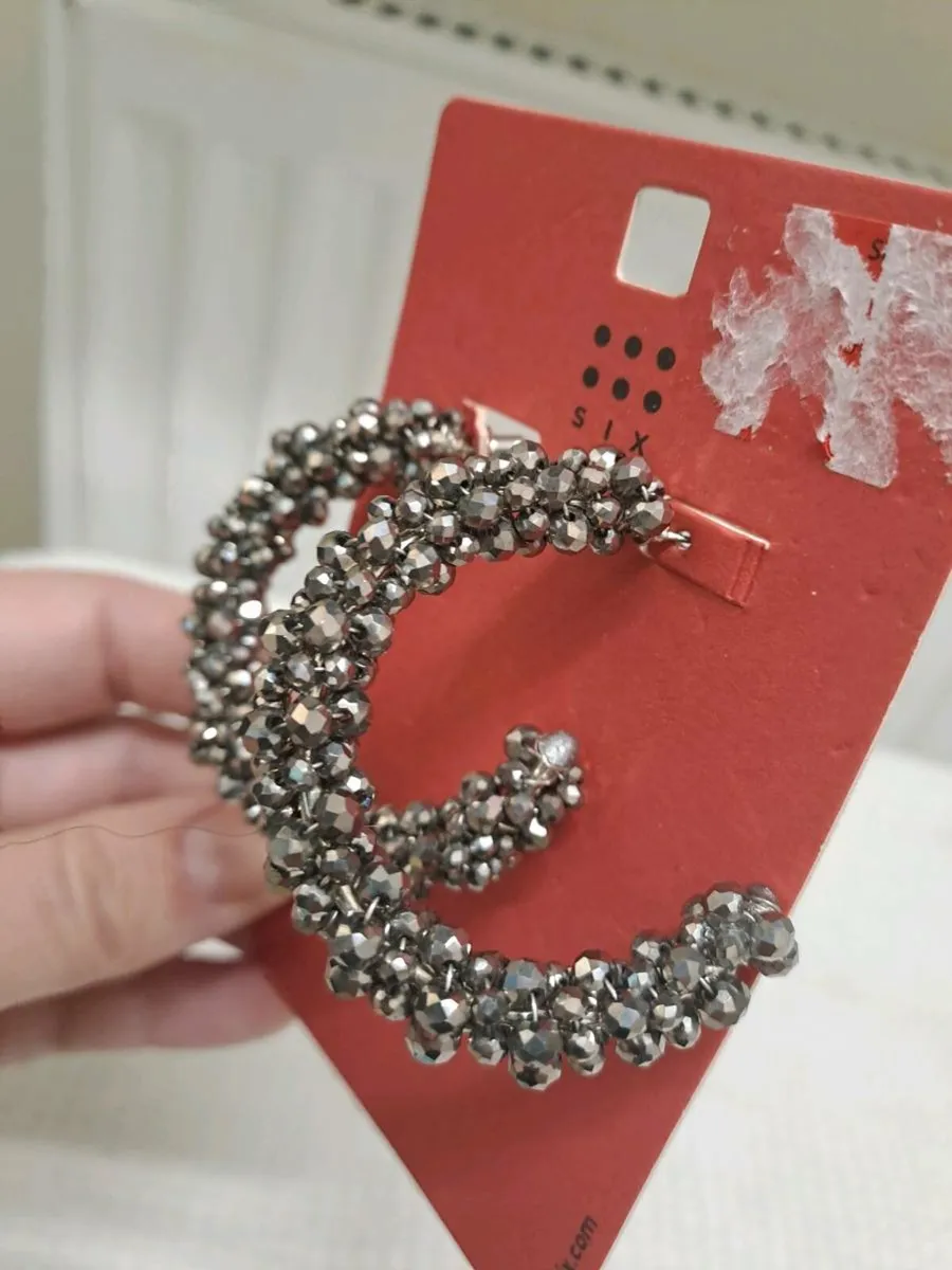 Large decorated hoop earrings - Image 2