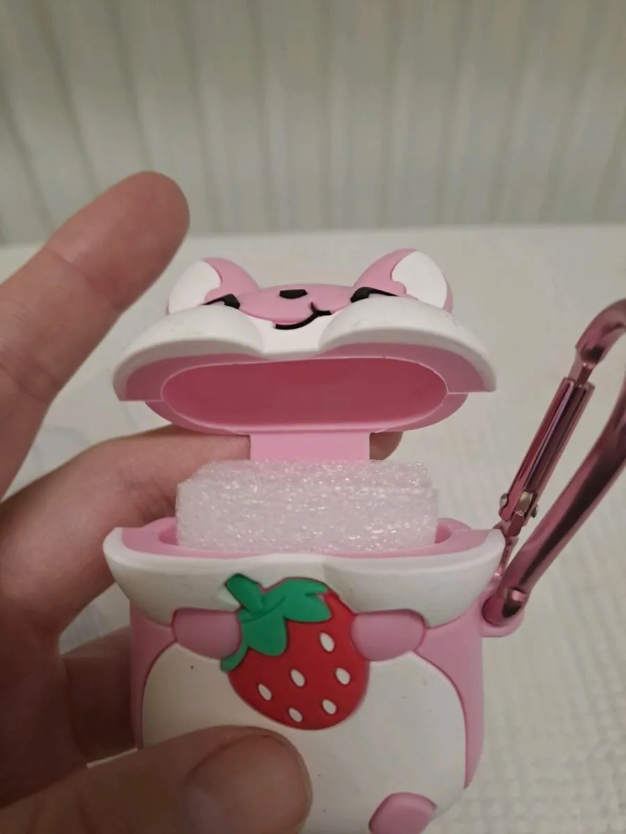 Clip on Apple Airpods holder - Image 4