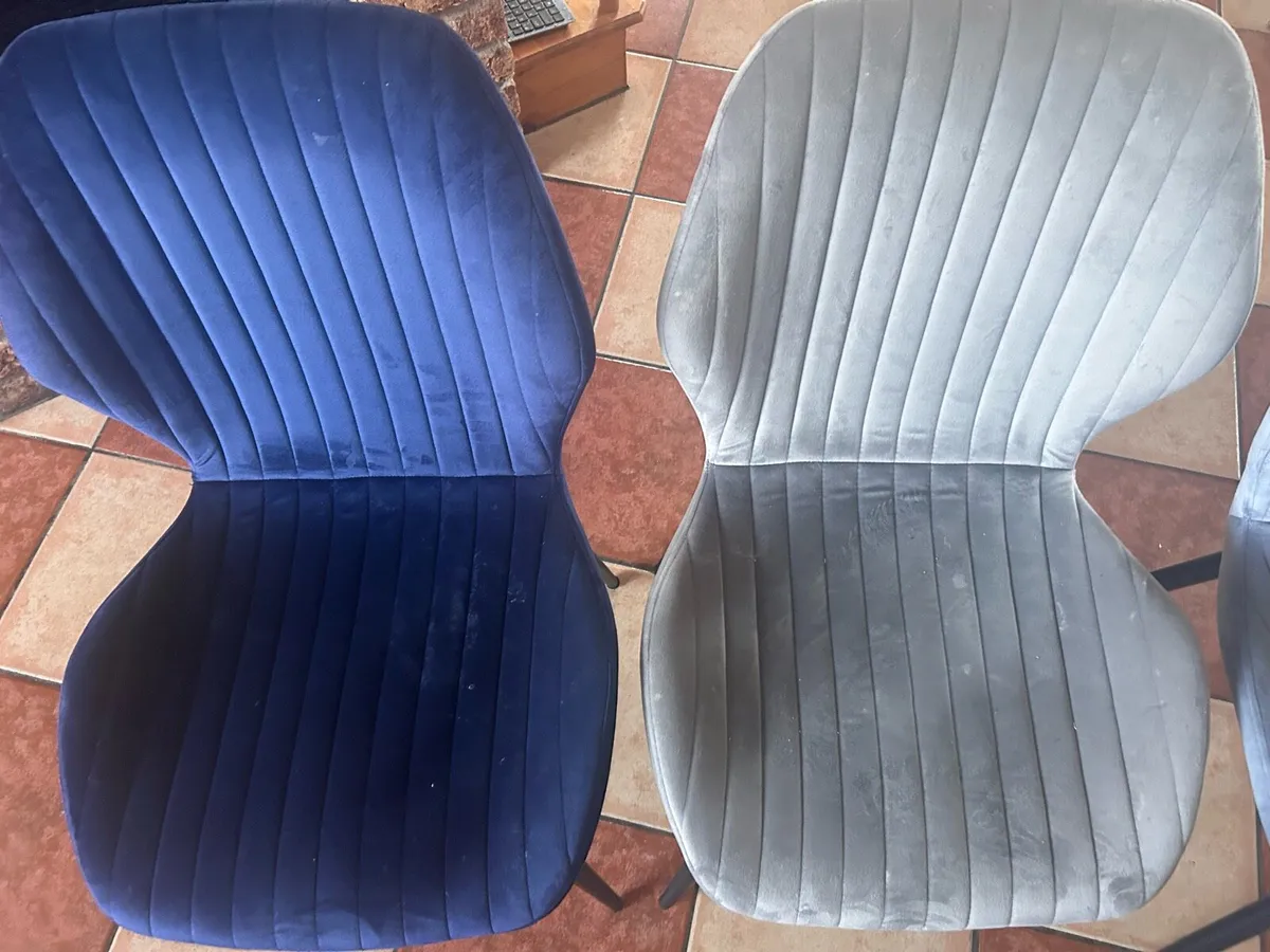 4 kitchen chairs - Image 3