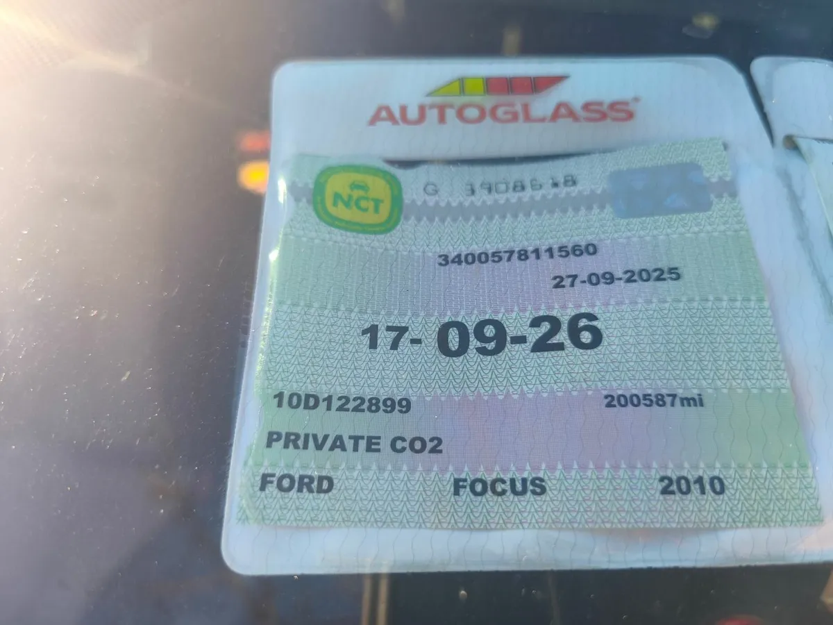 Ford Focus 2010 - Image 3