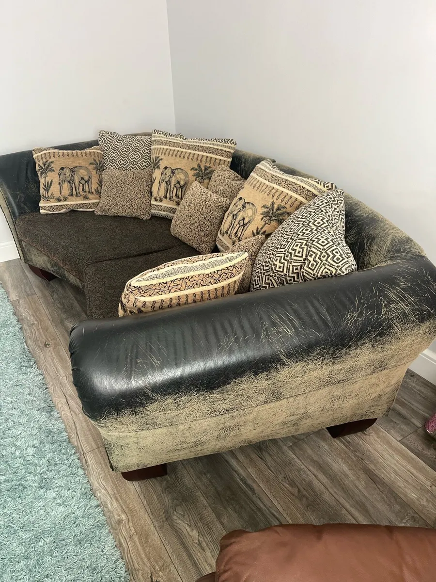 Tree seater sofa - Image 2