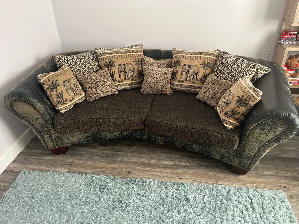 Tree seater sofa - Image 3