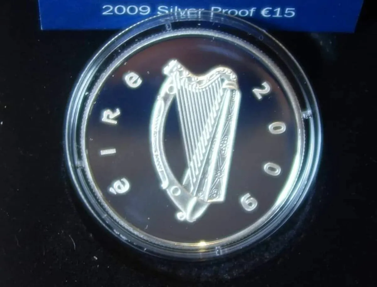 2009 GAA €15 125th Anniversary Silver Proof Coin - Image 2