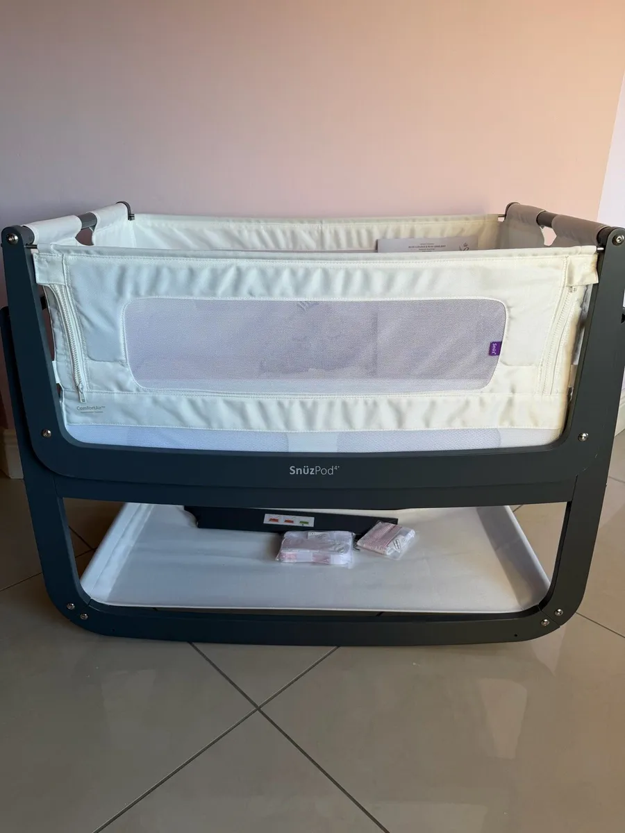 Snuzpod 4 Crib - Image 1