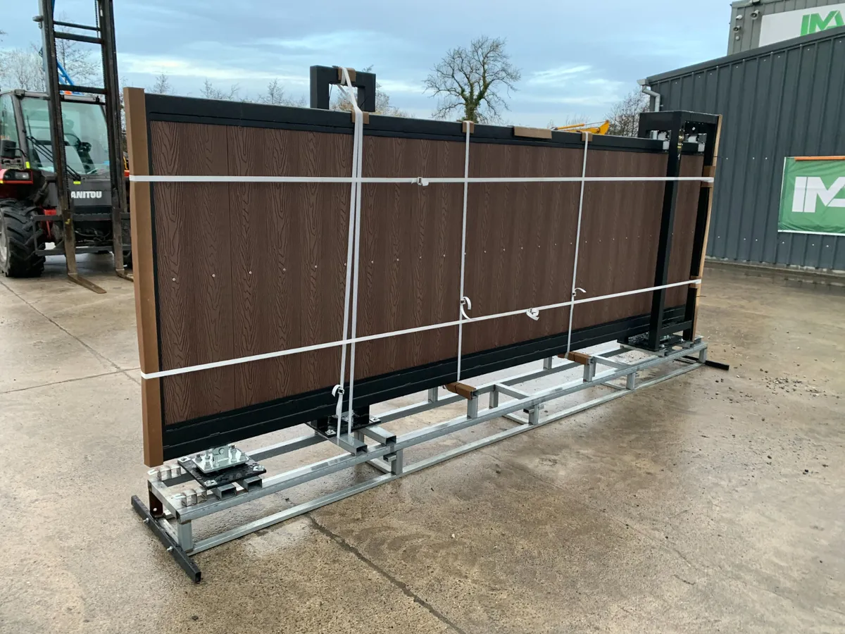 NEW/UNUSED 14FT X 5FT ELECTRIC SLIDING GATE - Image 2