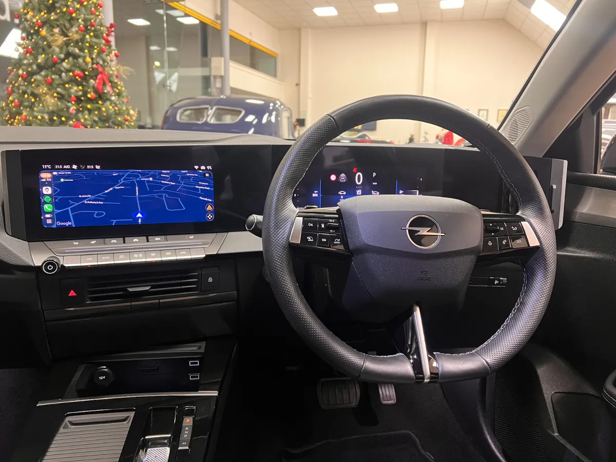 Rare AUTOMATIC DIESEL Sports Tourer ELEGANCE As Ne - Image 3