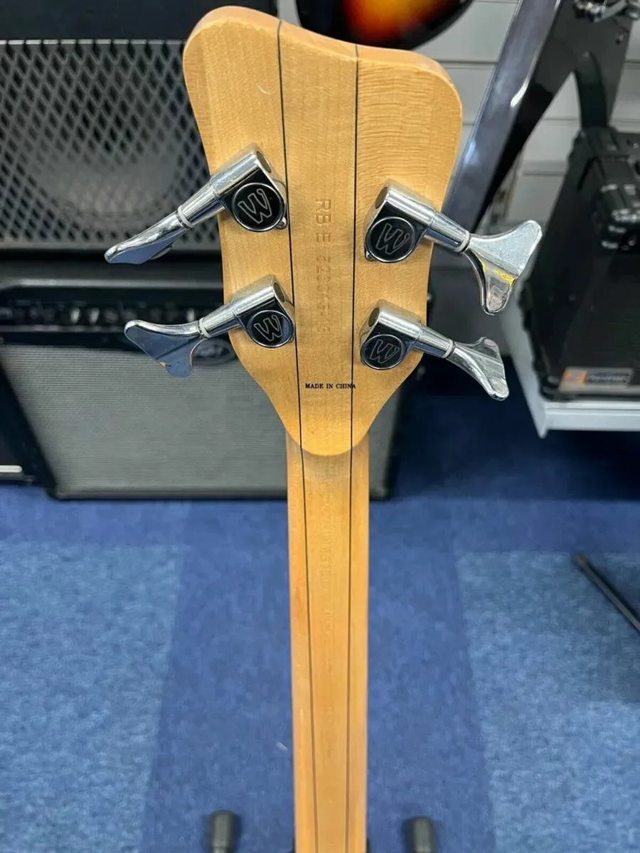 Warwick Left Handed SC Corvette Bass shortscale - Image 4