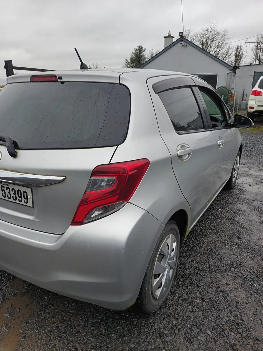 Toyota Vitz 2015 - Image 4