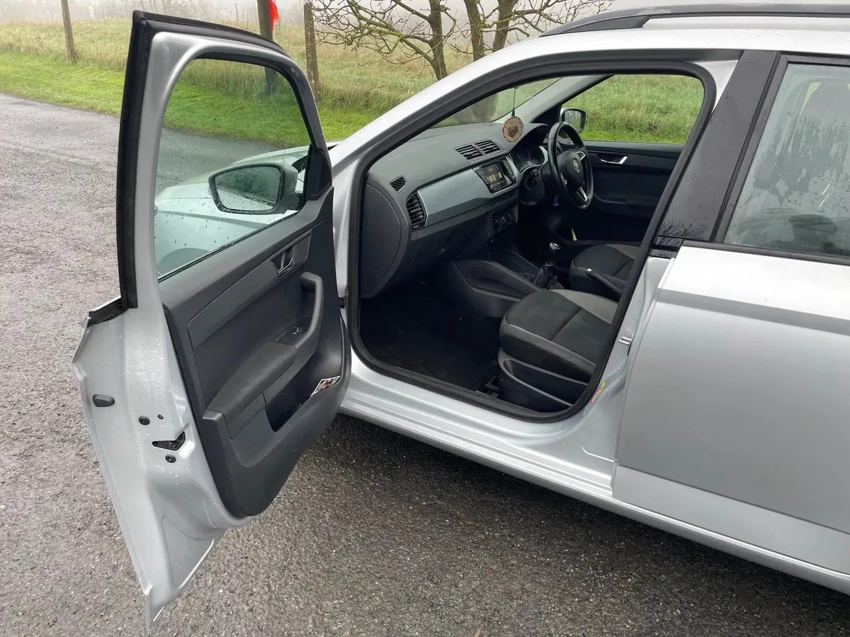 Skoda Fabia 2018 - Image 4