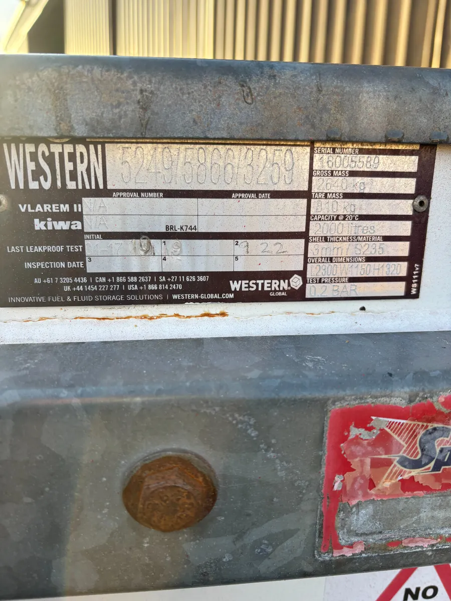 Western Transcube 2000L Bunded Diesel Bowser - Image 4