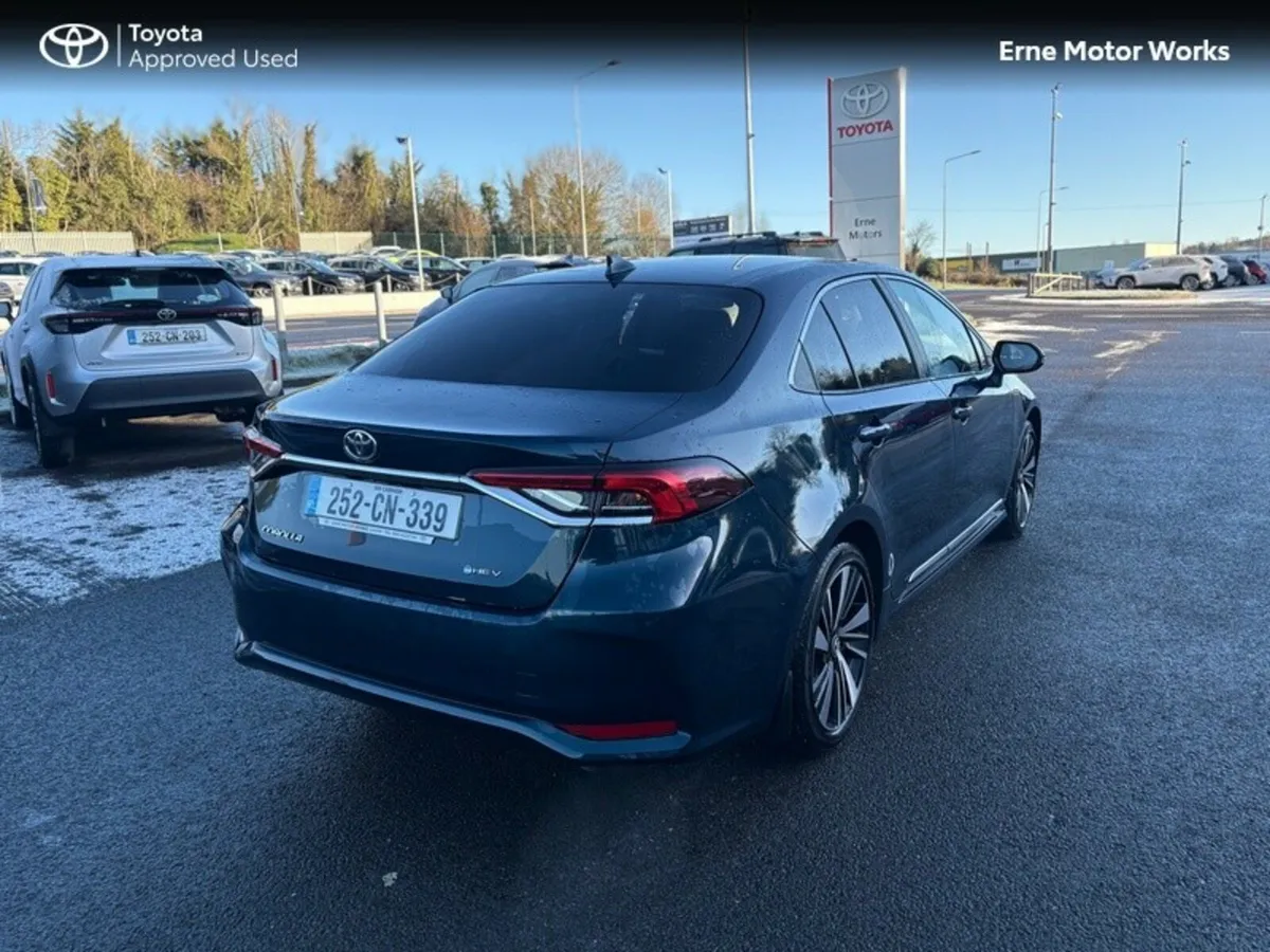 Toyota Corolla COROLLA SALOON LUNA SPORT - Image 3