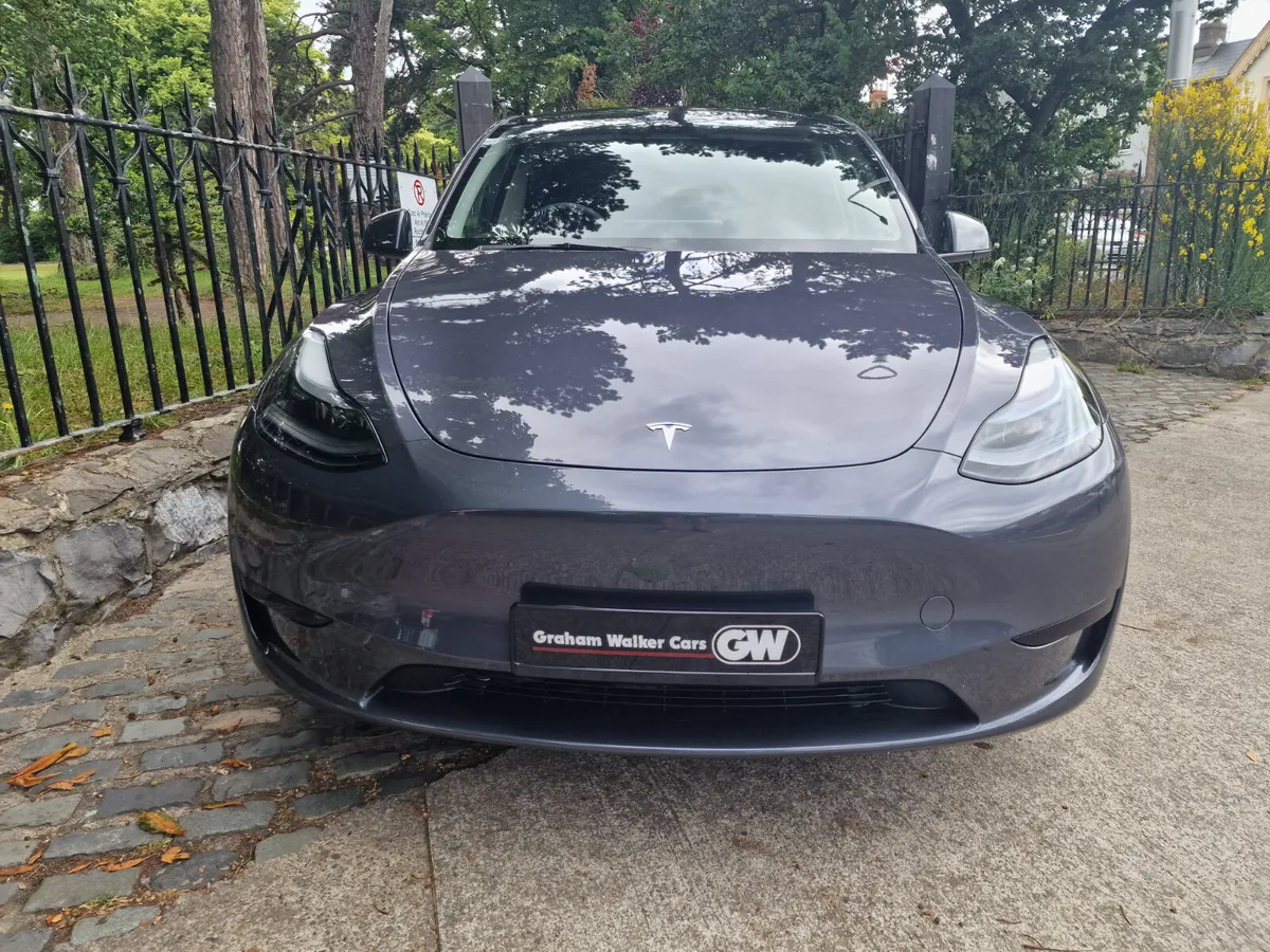 2023 (232) Tesla Model Y RWD - Image 3