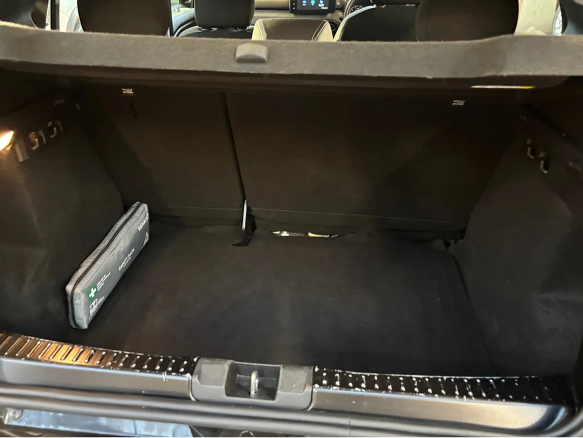 Dacia Sandero COMFORT TCE 90 MY21.5 5DR Automatic - Image 3