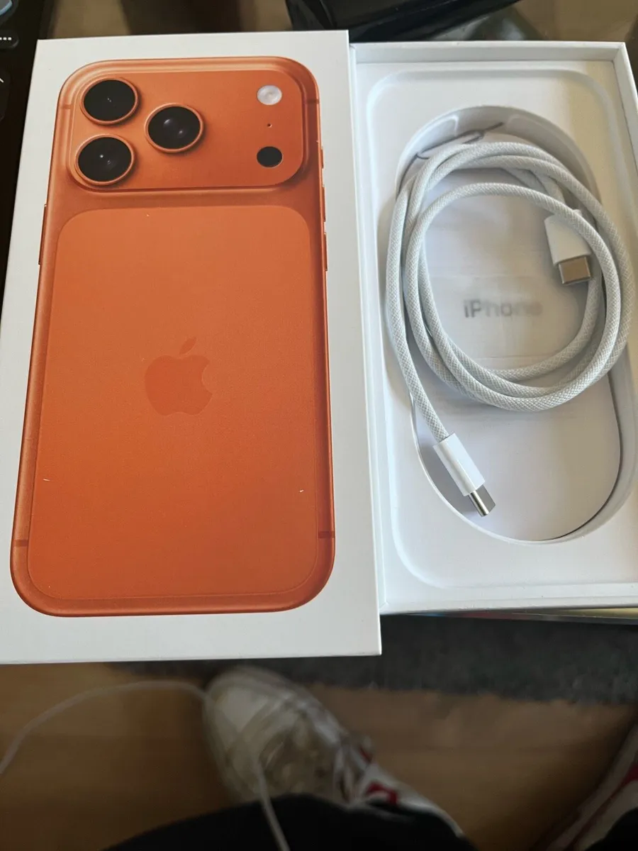 iPhone 17 pro - Image 1