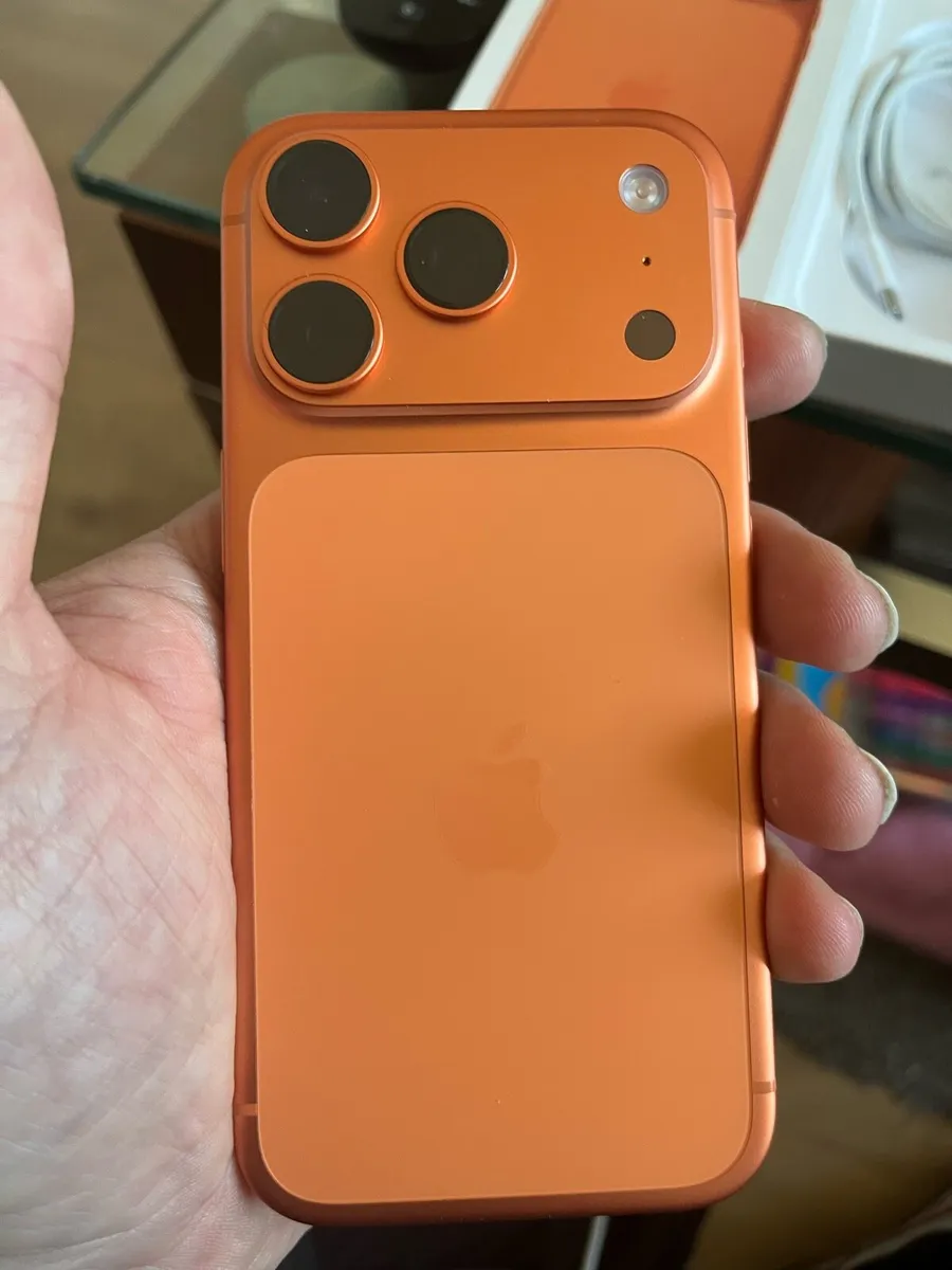 iPhone 17 pro - Image 4