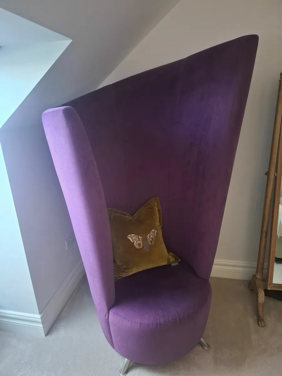 Accent chair - Image 3