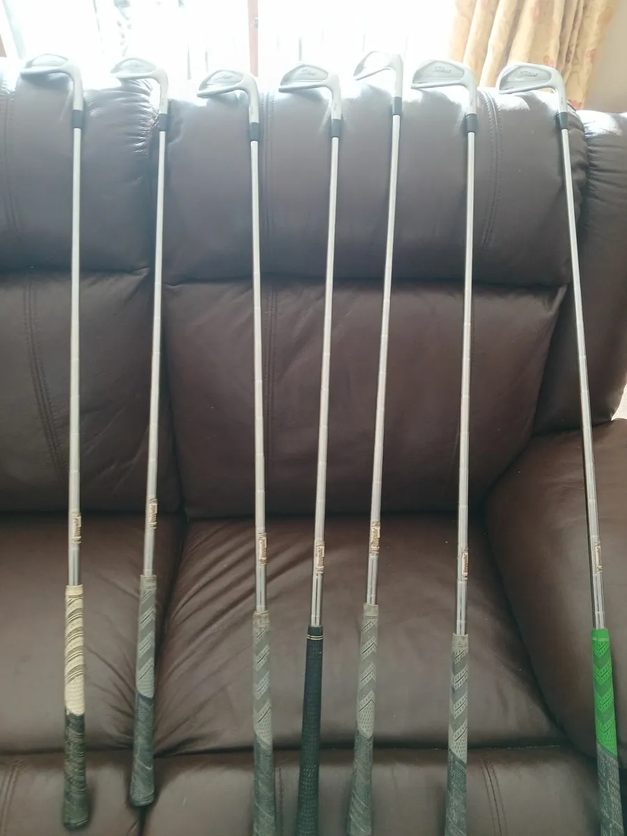 Titleist 716cb irons - Image 3