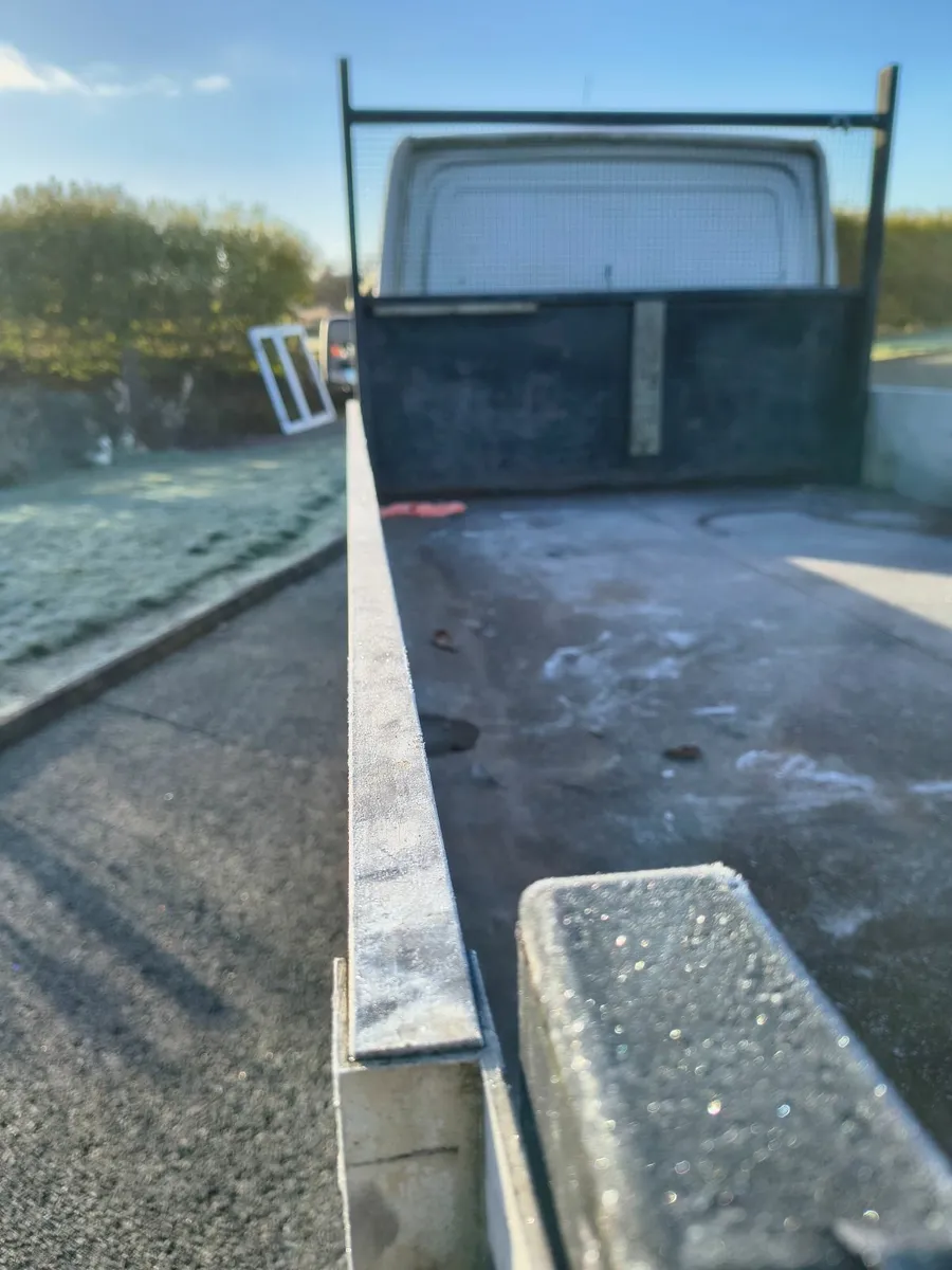 Mercedes-Benz Sprinter 2015 tipper - Image 2